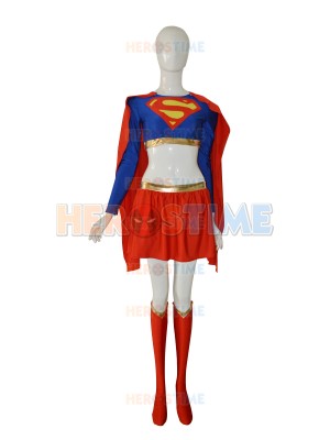 Traje Nuevo de Supergirl de DC Comics 